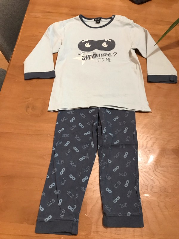 Pyjama deux pieces 24 mois