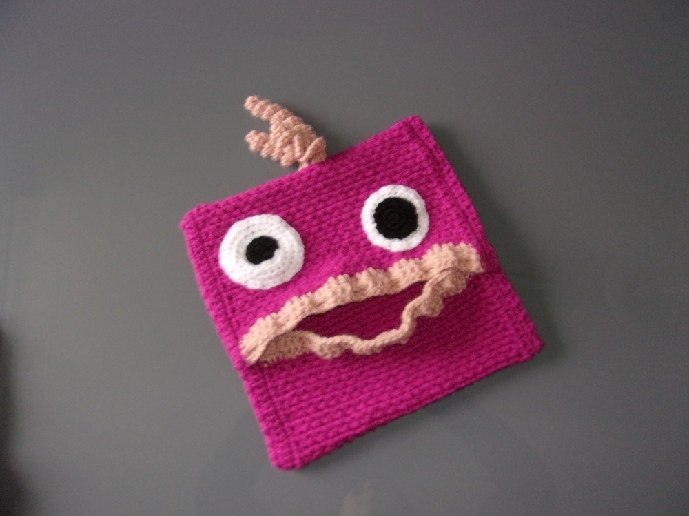 Range pyjama monstre