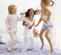 Regarder pyjama party