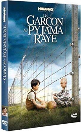L'enfant au pyjama railler