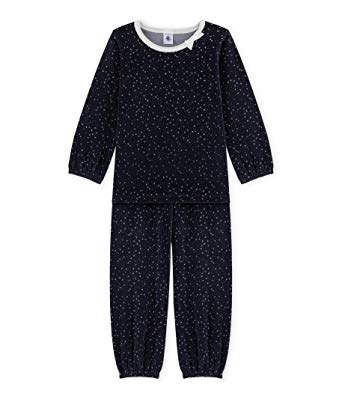 Pyjama smoking