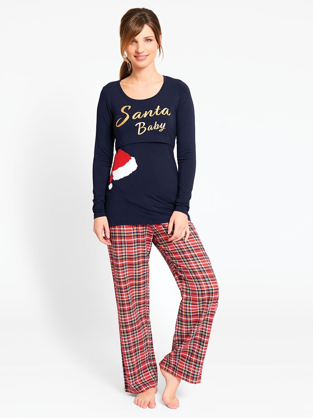 Bebe en pyjama