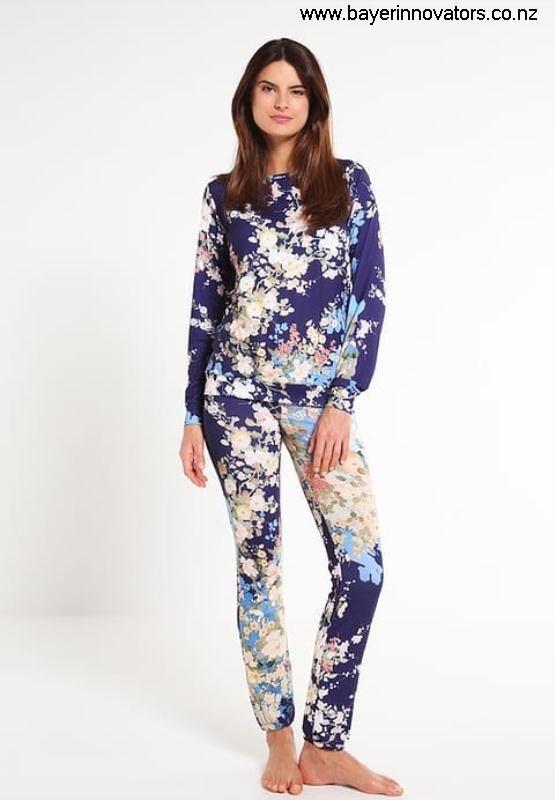 Pyjama guess