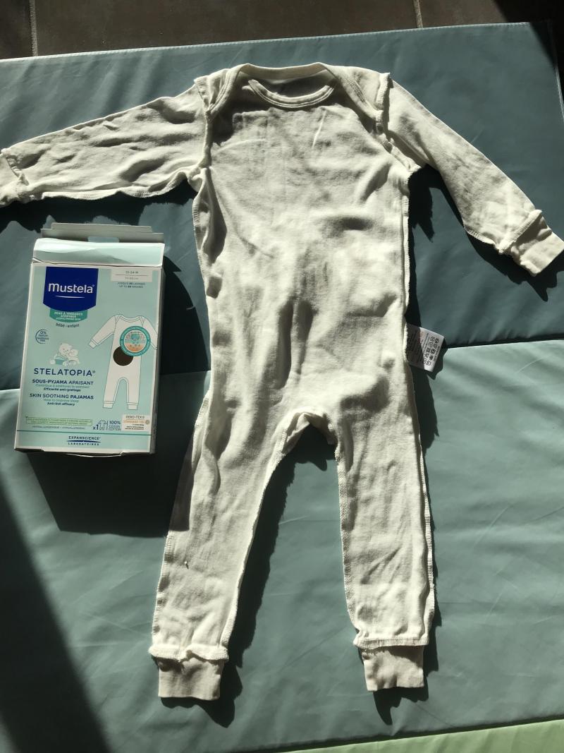 Nu sous le pyjama