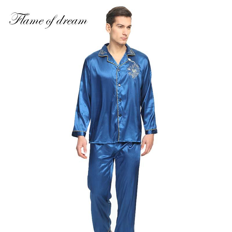 Pyjama en soie pour homme