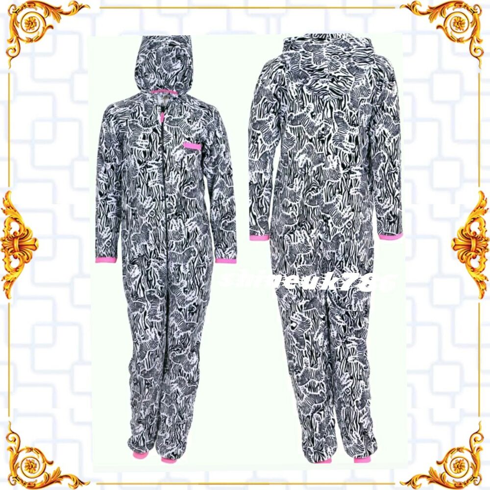 Pyjama love to lounge